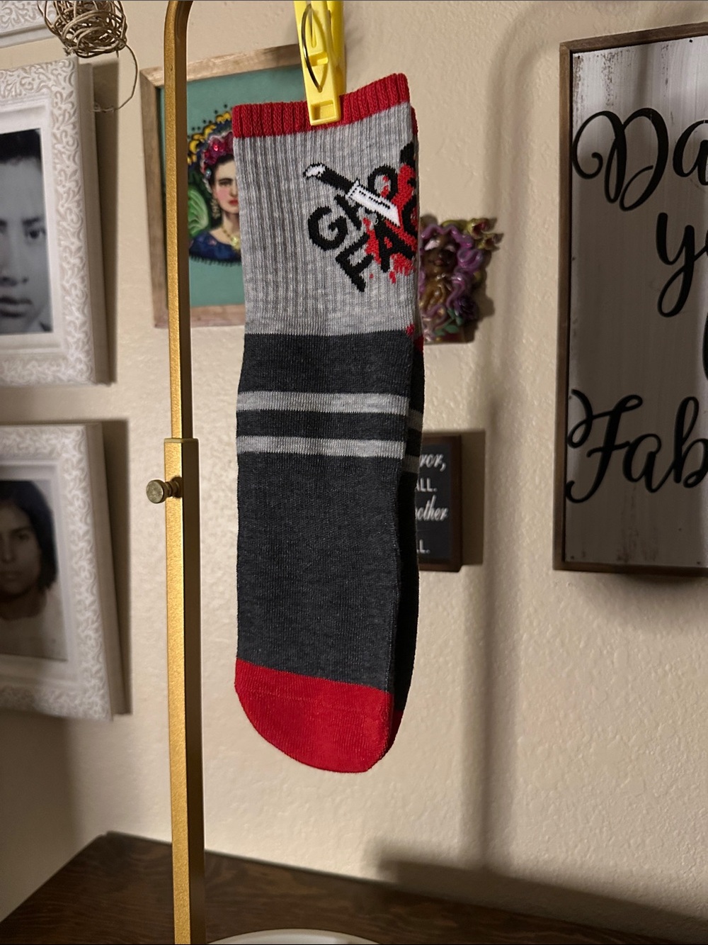Ghost Face Print with knife crew socks - Picture 2 of 3